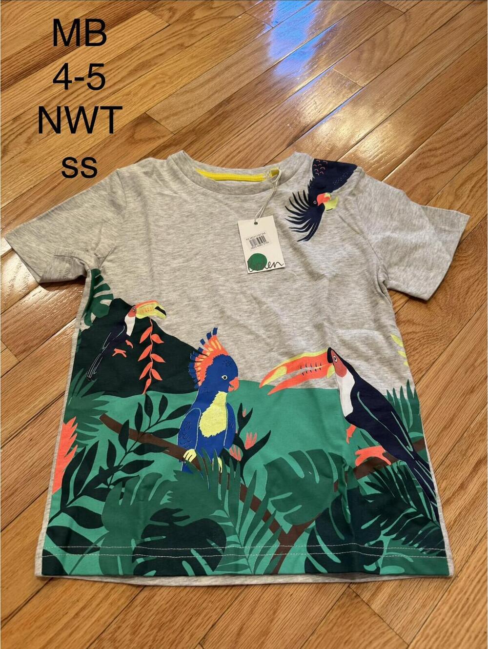 Mini Boden Boys Grey Short Sleeve Tropical Bird Print T-Shirt Size 4-5